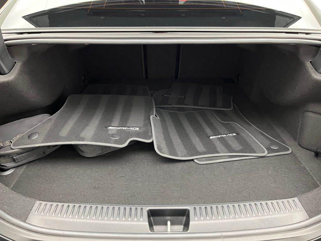 Thumbnail: 2025 Mercedes-Benz E-Class - 32