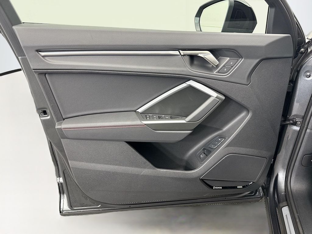 Thumbnail: 2025 Audi Q3 - 24