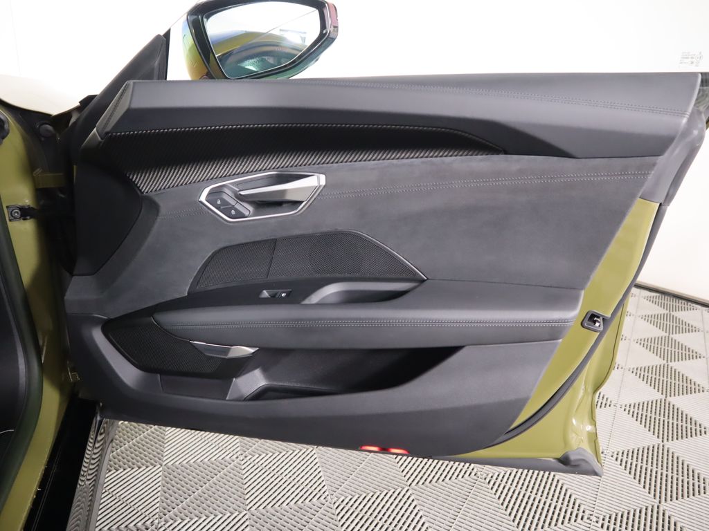 Thumbnail: 2022 Audi RS e-tron GT - 26