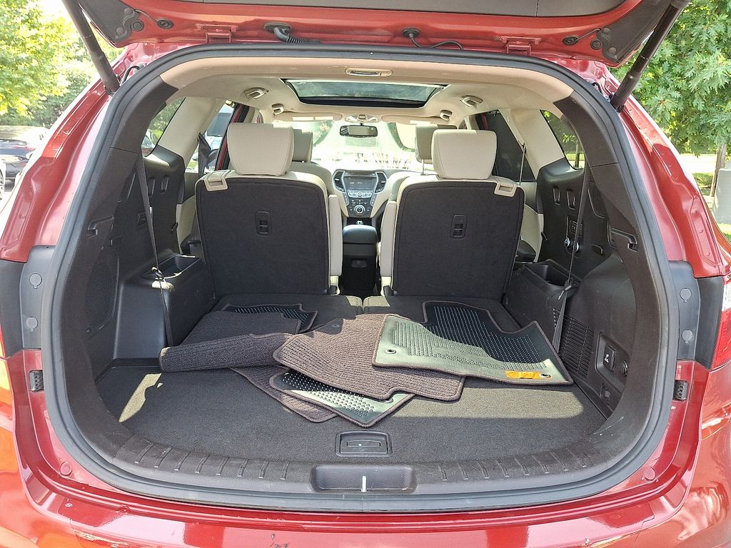 Thumbnail: 2013 Hyundai Santa Fe - 25