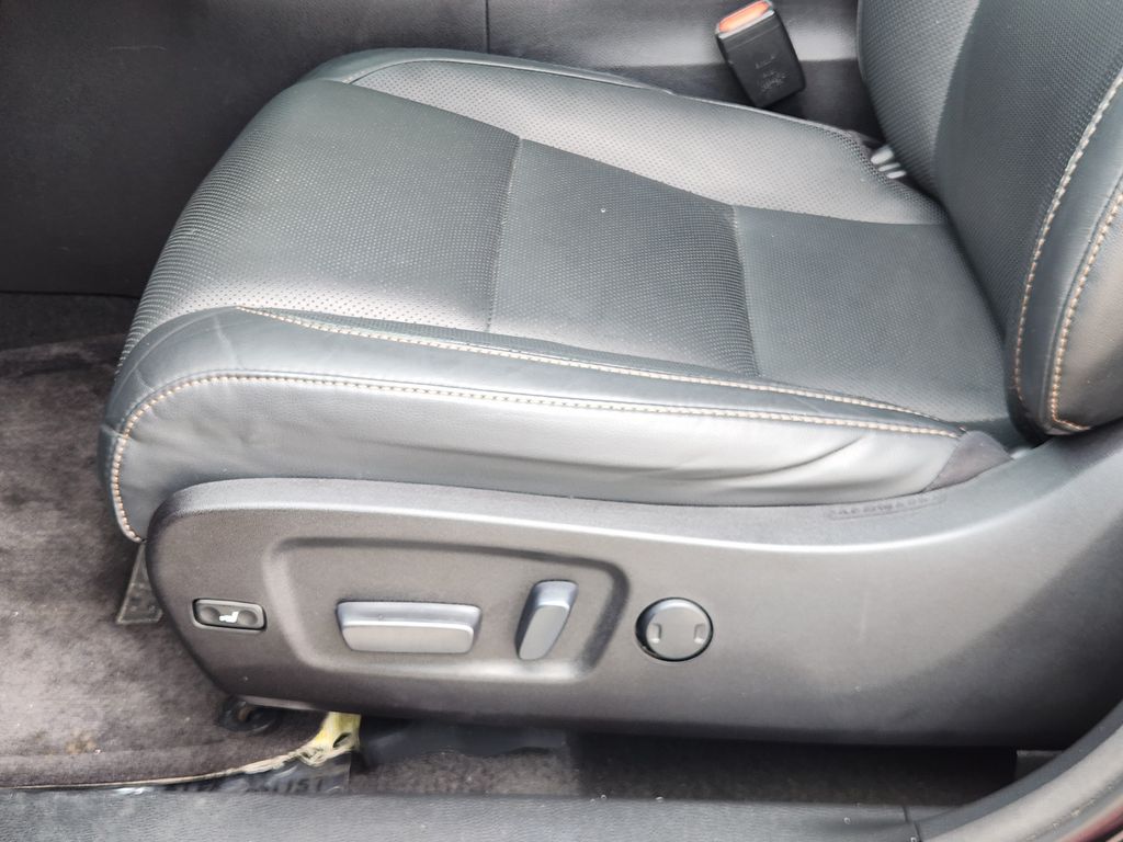 2016 Toyota Highlander Limited Black at Autostrade