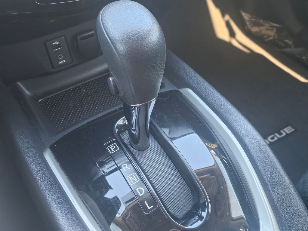 2016 Nissan Rogue SV White at Emmons Autoplex