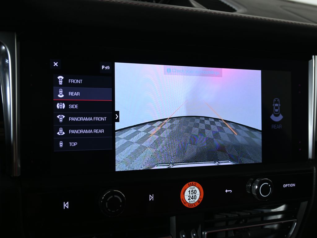 Thumbnail: 2026 Porsche Macan - 28
