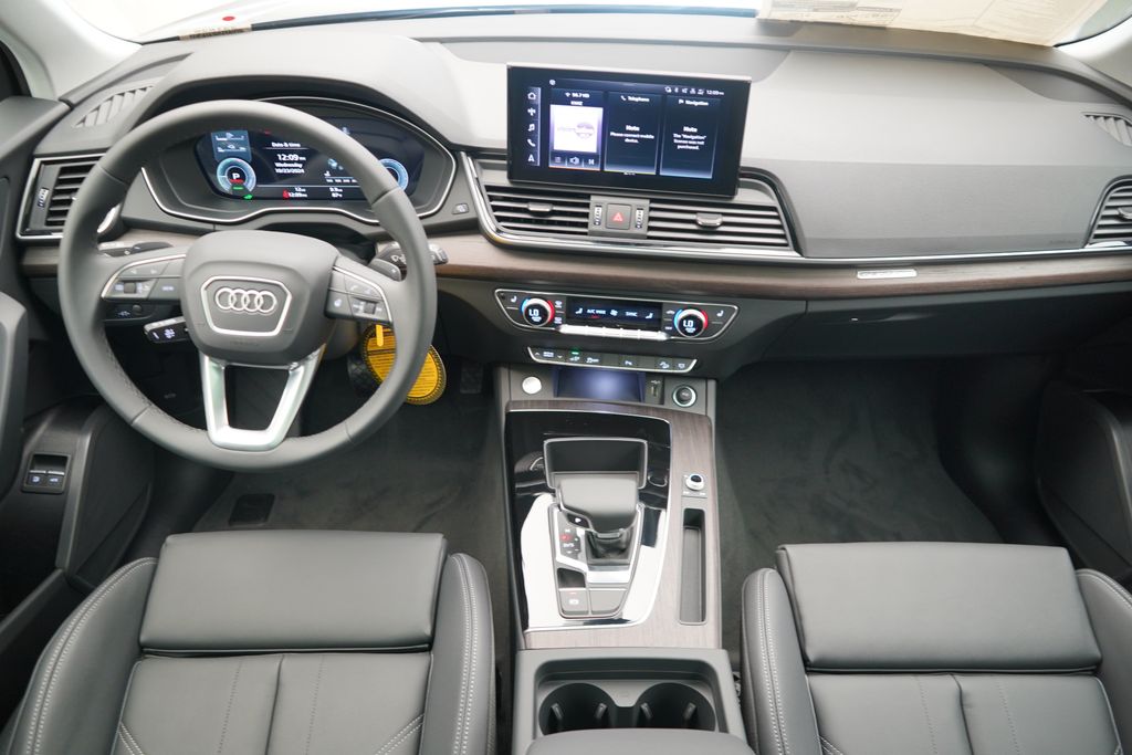 2024 Audi Q5 e  11