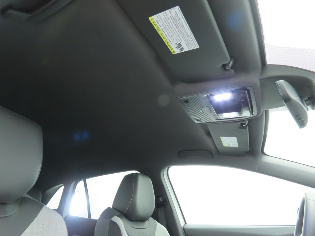 2025 Volkswagen ID.4 Pro 18