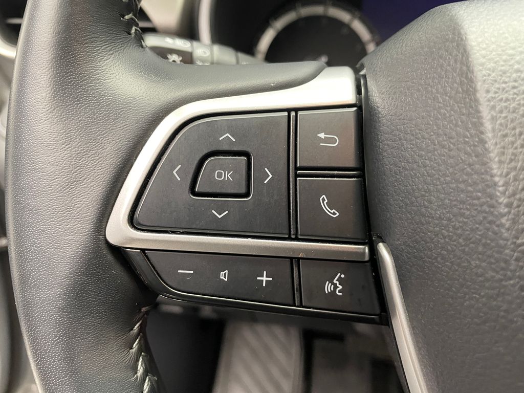 2022 Toyota Highlander XLE 22