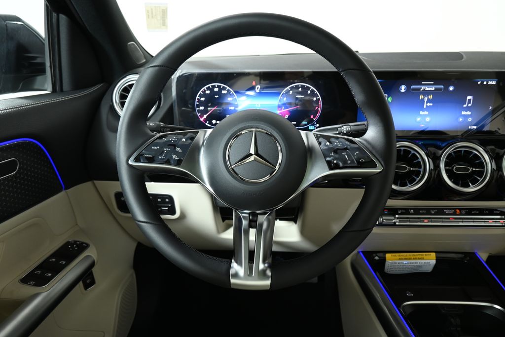 2025 Mercedes-Benz GLA 250 4MATIC 15