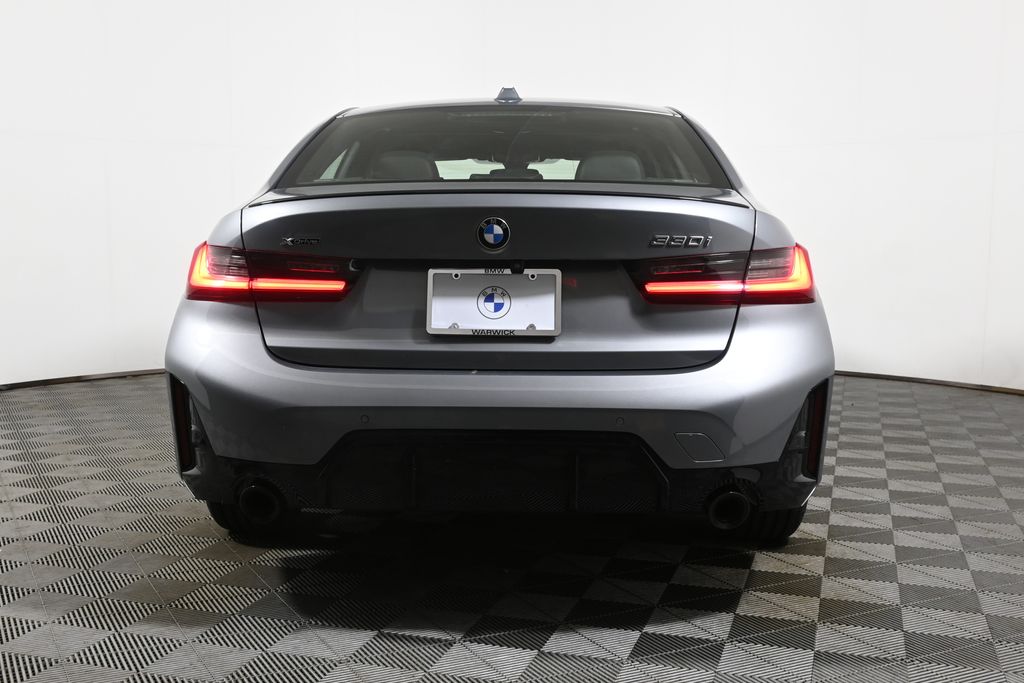 Thumbnail: 2023 BMW 3 Series - 10