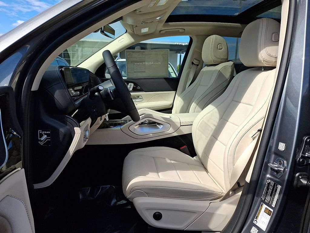 Thumbnail: 2026 Mercedes-Benz GLE - 9