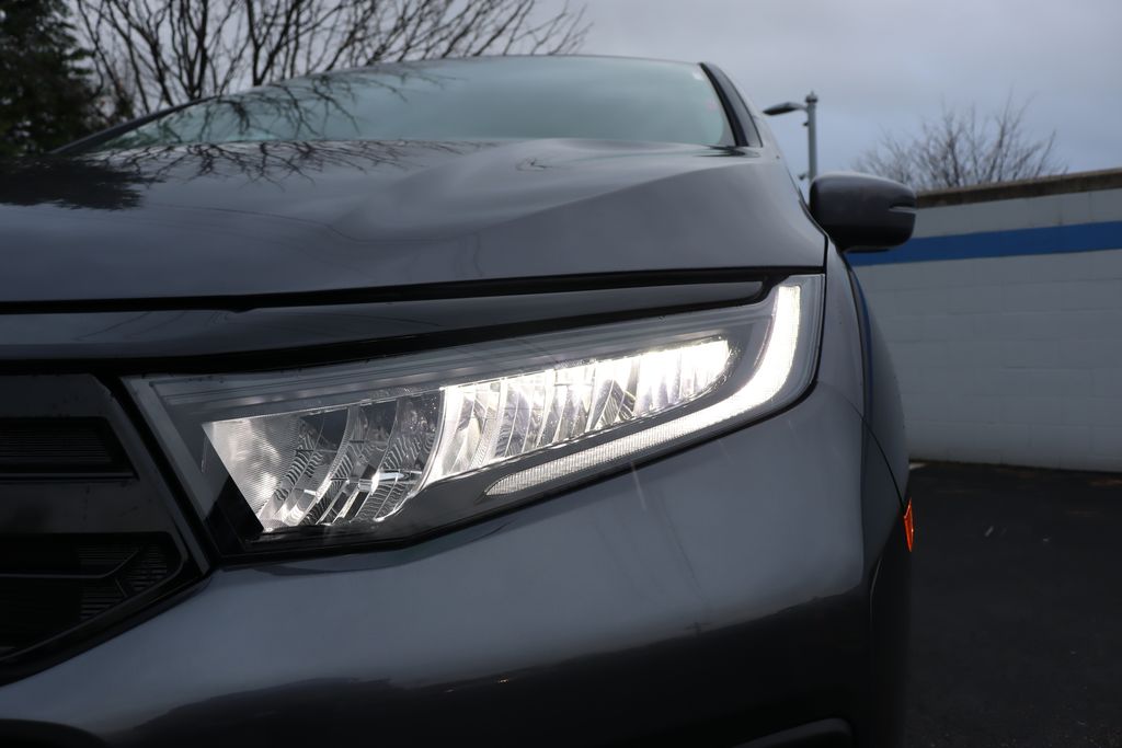 2025 Honda Odyssey Touring 9