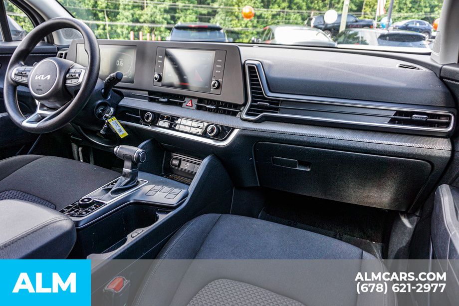 Used 2025 Silver Kia LX image 24