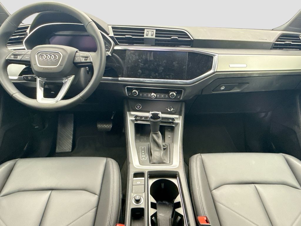 Thumbnail: 2025 Audi Q3 - 13