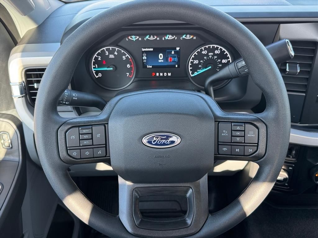 New 2026 Oxford White Ford XL image 18