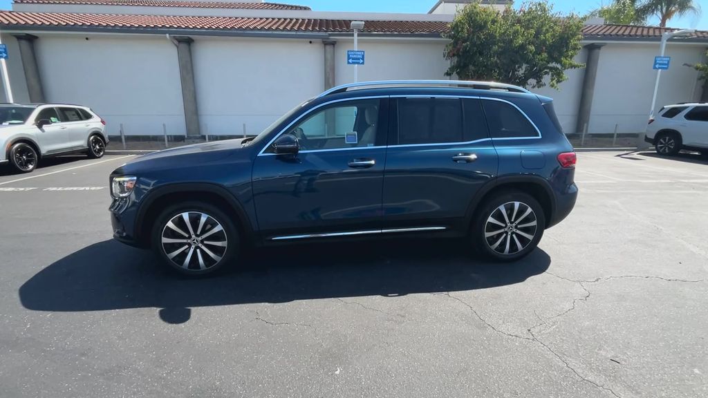 Thumbnail: 2021 Mercedes-Benz GLB - 5