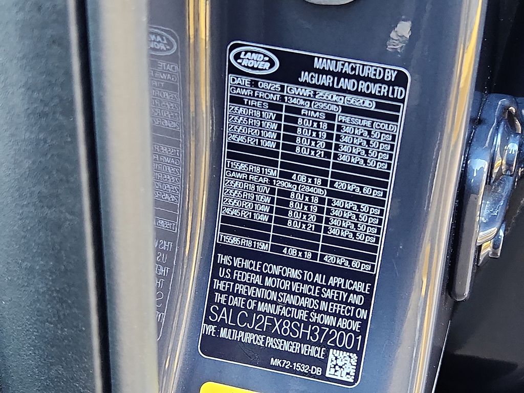 Thumbnail: 2025 Land Rover Discovery Sport - 28