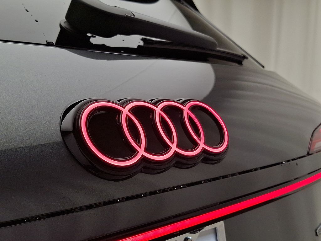 Thumbnail: 2026 Audi Q3 - 20