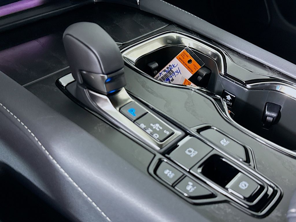 Thumbnail: 2025 Lexus RX - 15