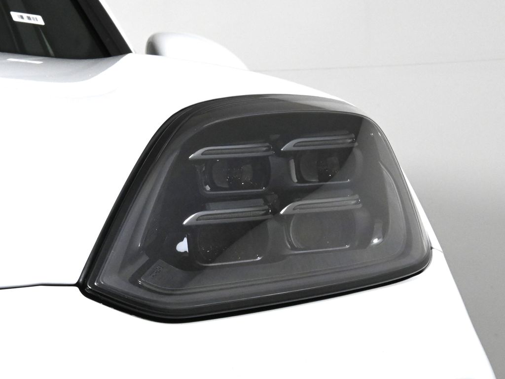 Thumbnail: 2026 Porsche Cayenne - 11