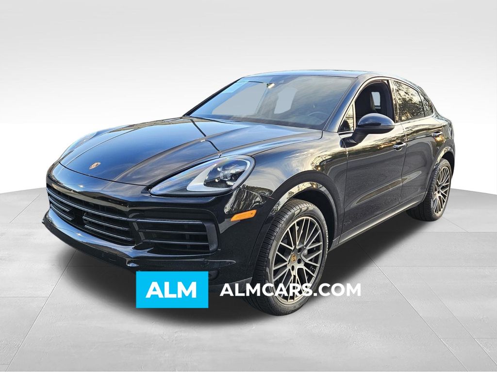 2023 Porsche Cayenne Platinum Edition's photo