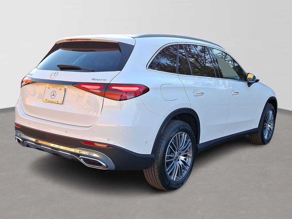 Thumbnail: 2026 Mercedes-Benz GLC - 3