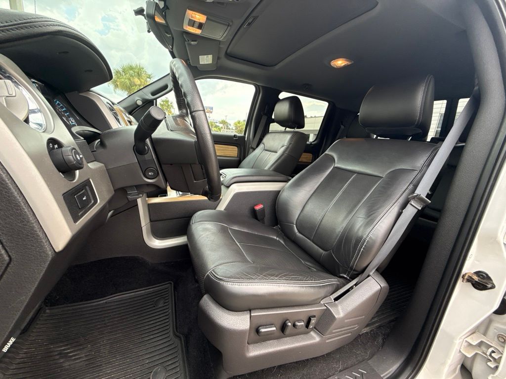 Used 2011 White Ford Lariat image 10