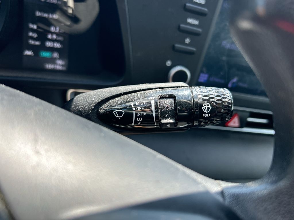 Thumbnail: 2021 Hyundai Elantra - 17