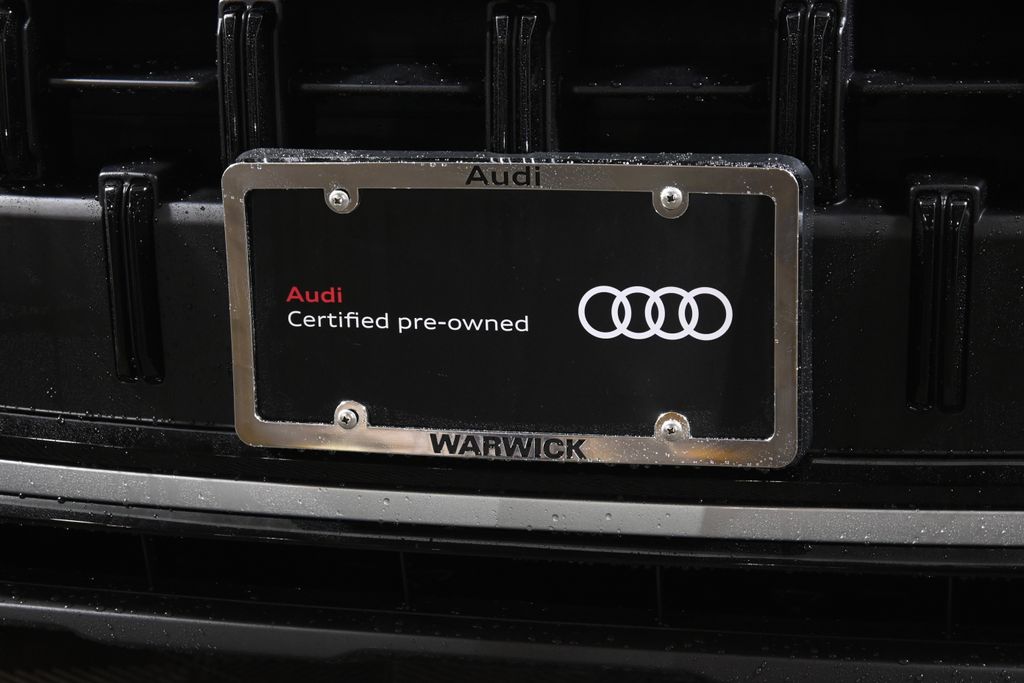 Thumbnail: 2026 Audi Q7 - 14