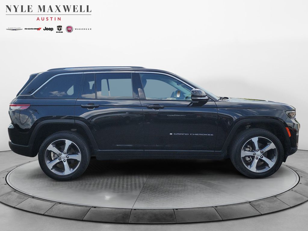 Used Car 2023 Jeep Grand Cherokee  Limited For Sale Under $30,000 In Austin, Texas