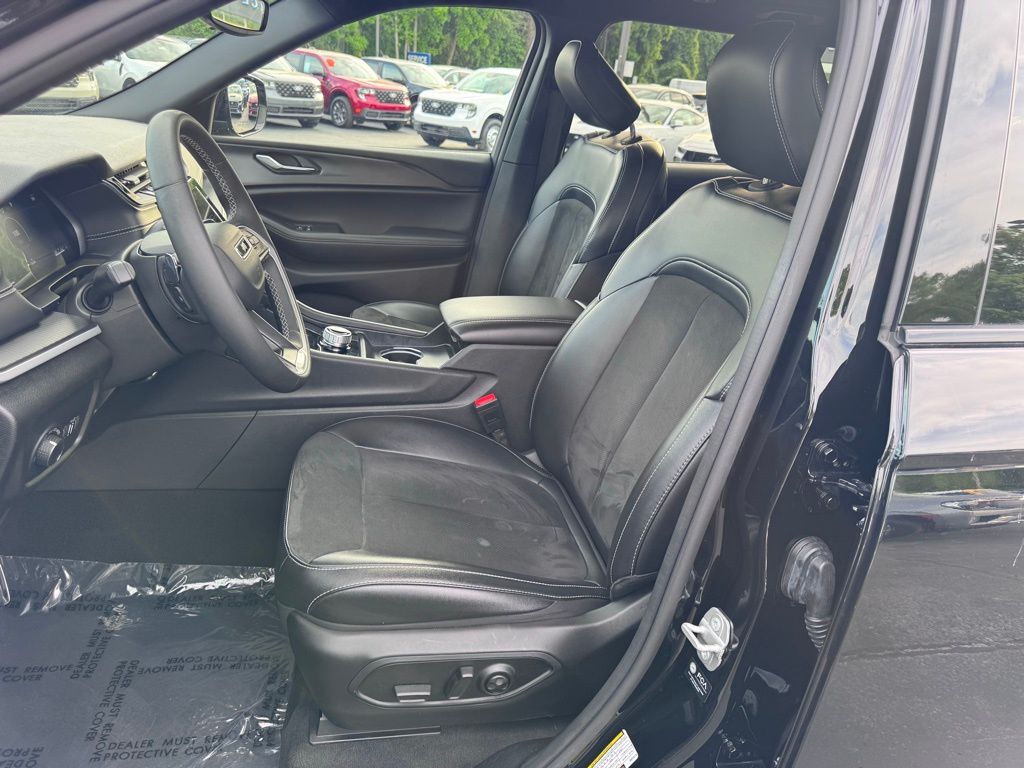 JeepGrand Cherokee L19