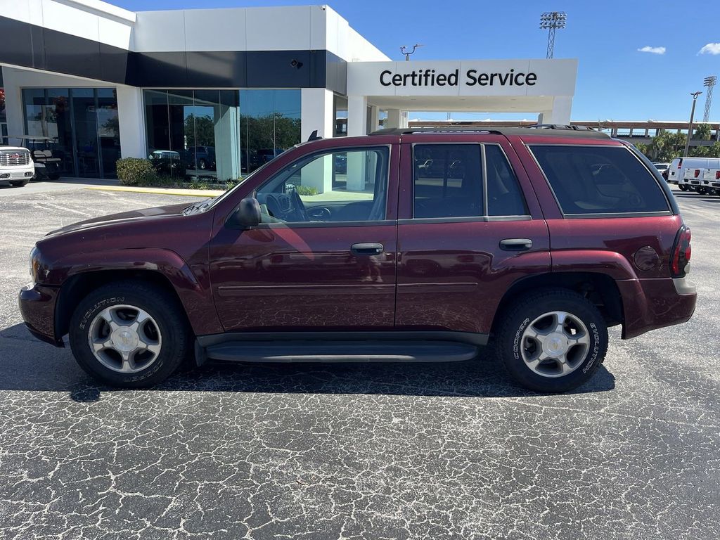 2007 Chevrolet TrailBlazer LS 8