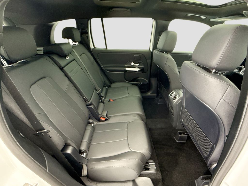 Used 2026 White Mercedes-Benz GLB 250 image 20