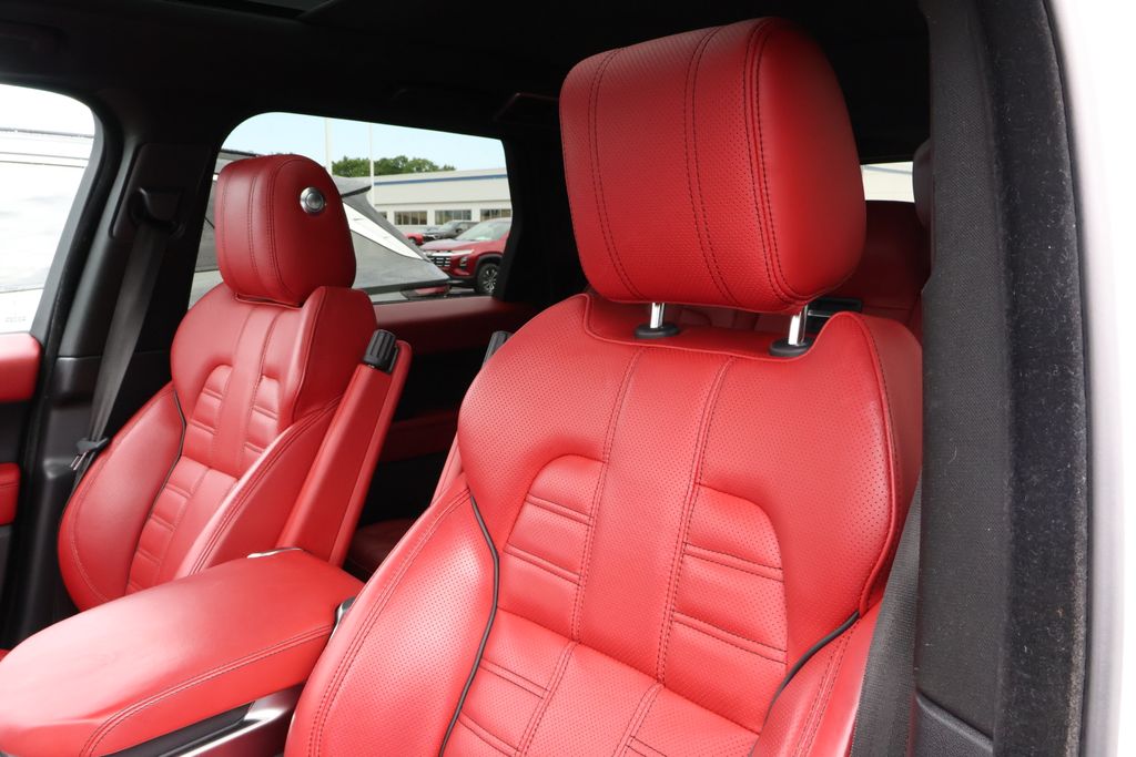 Thumbnail: 2017 Land Rover Range Rover Sport - 13
