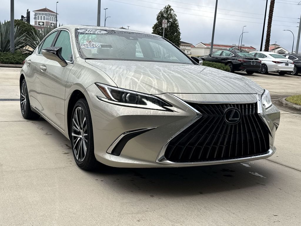 Thumbnail: 2025 Lexus ES - 12