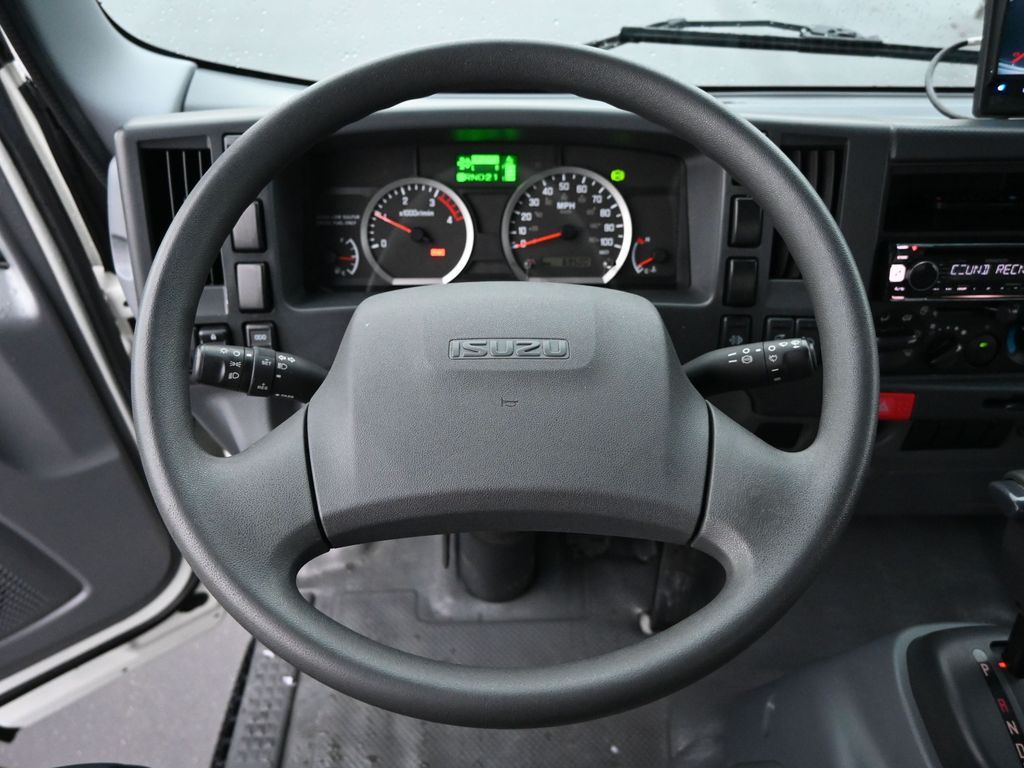 2016 Isuzu DSL REG AT 