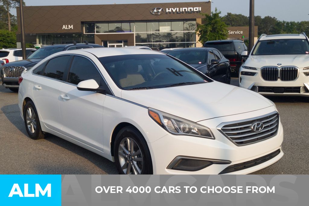 Used 2016 Hyundai Sonata SE with VIN 5NPE24AF8GH387324 for sale in Florence, SC