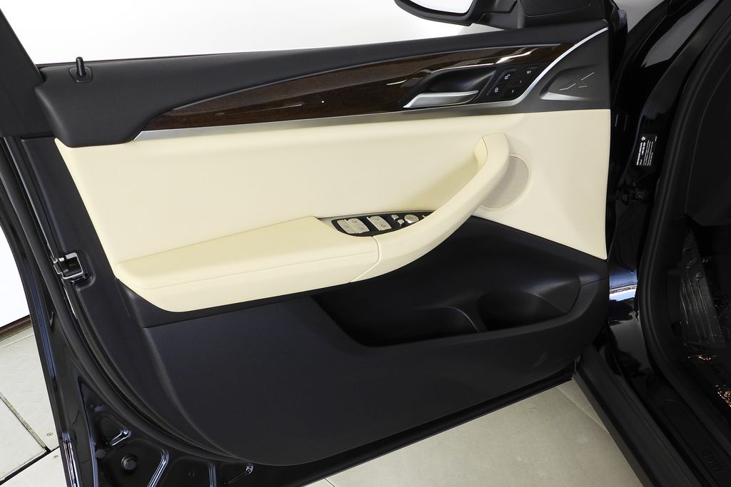 Thumbnail: 2023 BMW X3 - 11