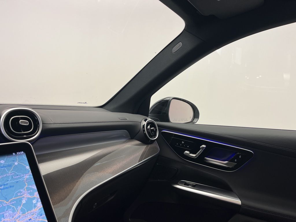 Thumbnail: 2026 Mercedes-Benz GLC - 20