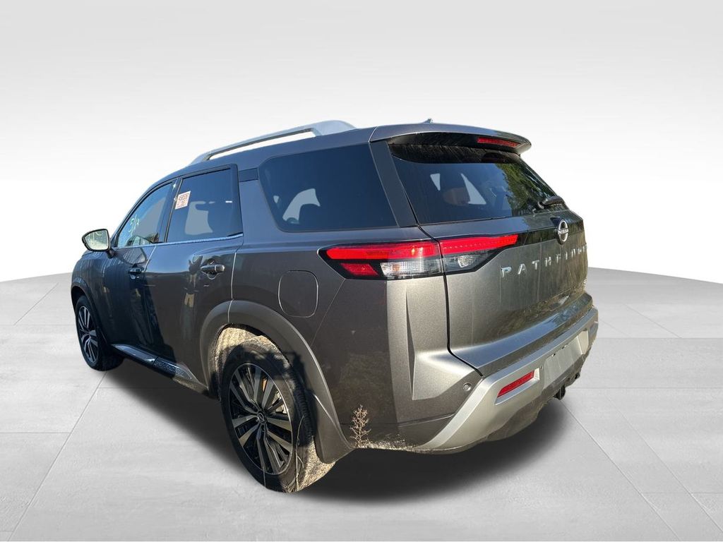 2024 Gun Metallic Nissan Pathfinder Platinum 4X4 SUV