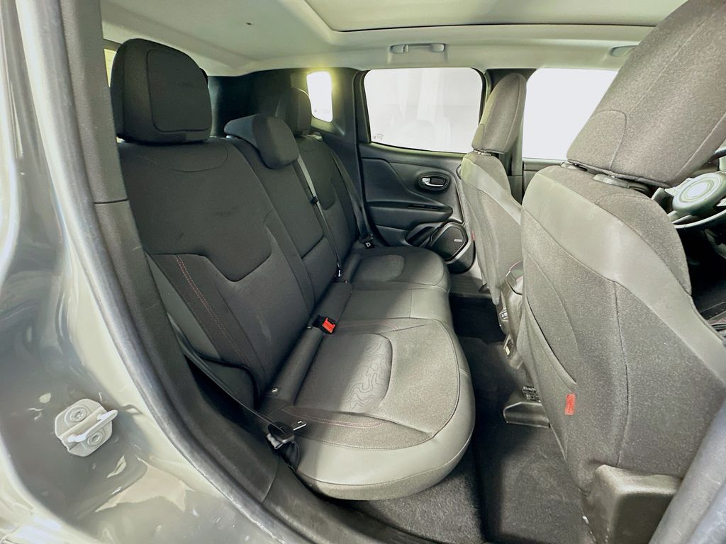 Thumbnail: 2021 Jeep Renegade - 27