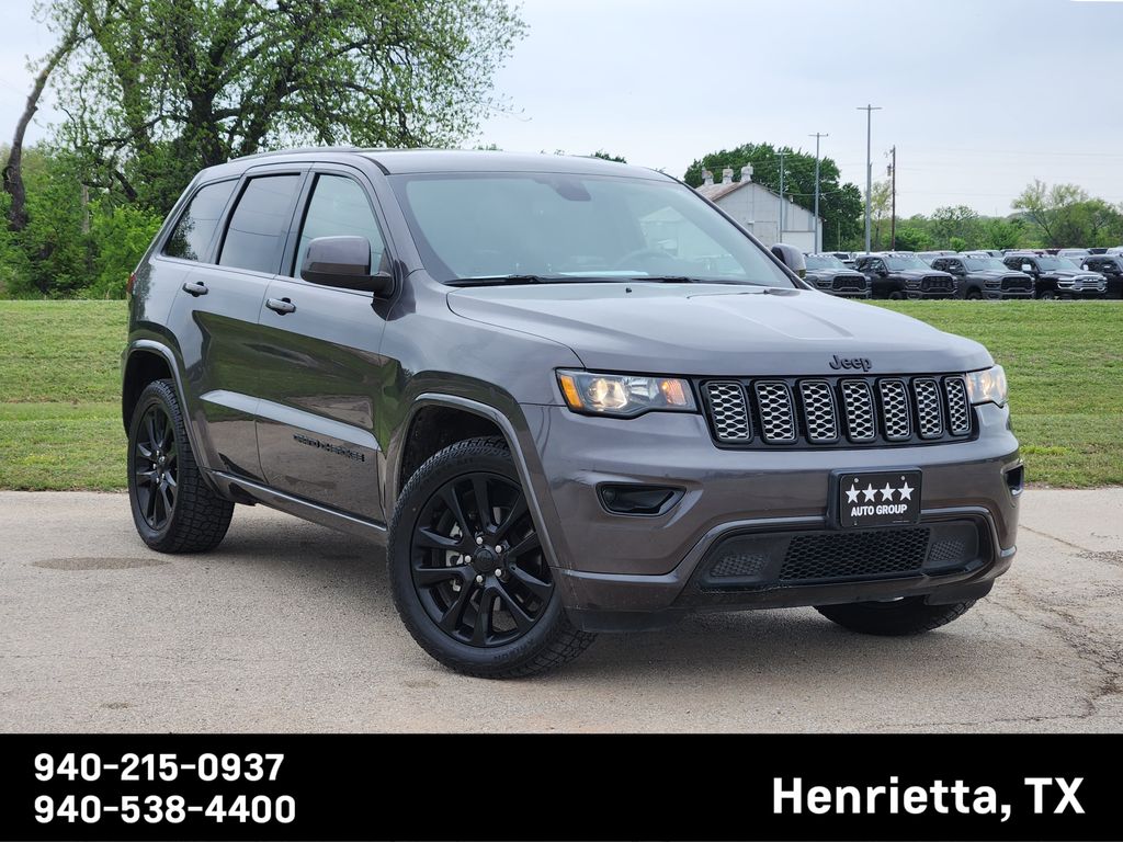 Gray (Granite Crystal Metallic Clearcoat) 2020 Jeep Grand Cherokee Altitude RWD SUV / Crossover 4X2 8-Speed Automatic