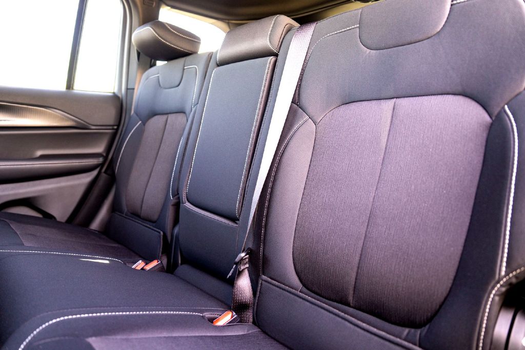 New Car 2025 Jeep Grand Cherokee  Laredo X For Sale Under $40,000 In Taylor, Texas
