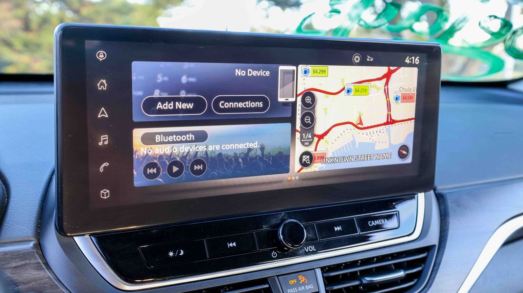 Used 2023 Nissan Altima 2.5 SV 4D Sedan