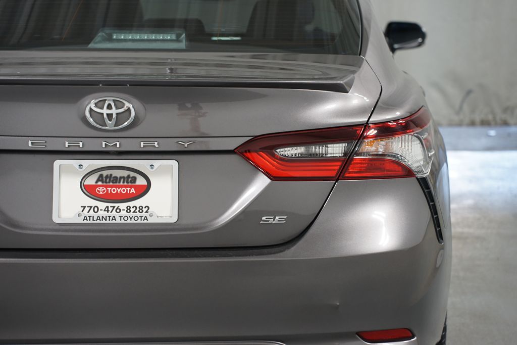 Thumbnail: 2021 Toyota Camry - 10
