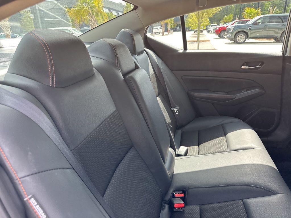 2022 Gun Metallic Nissan Altima 2.5 SR FWD Sedan