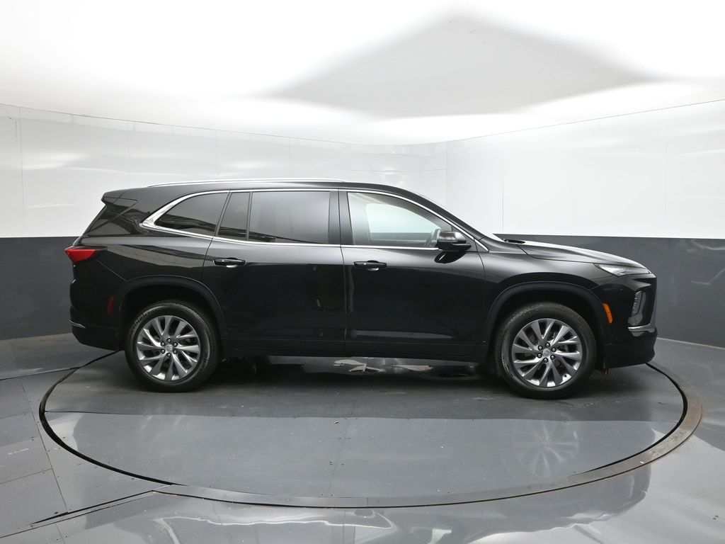 Used 2025 Buick Enclave SUV
