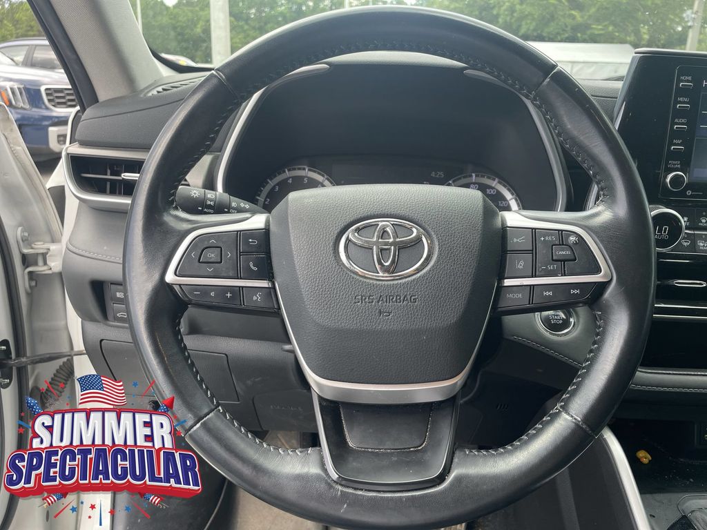 Used 2022 Toyota Highlander SUV