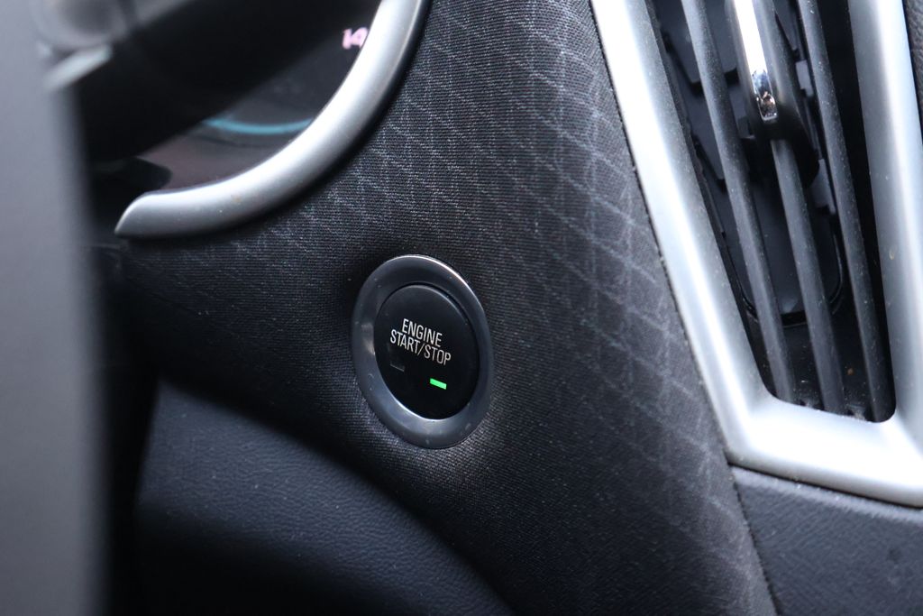 Thumbnail: 2023 Chevrolet Malibu - 27