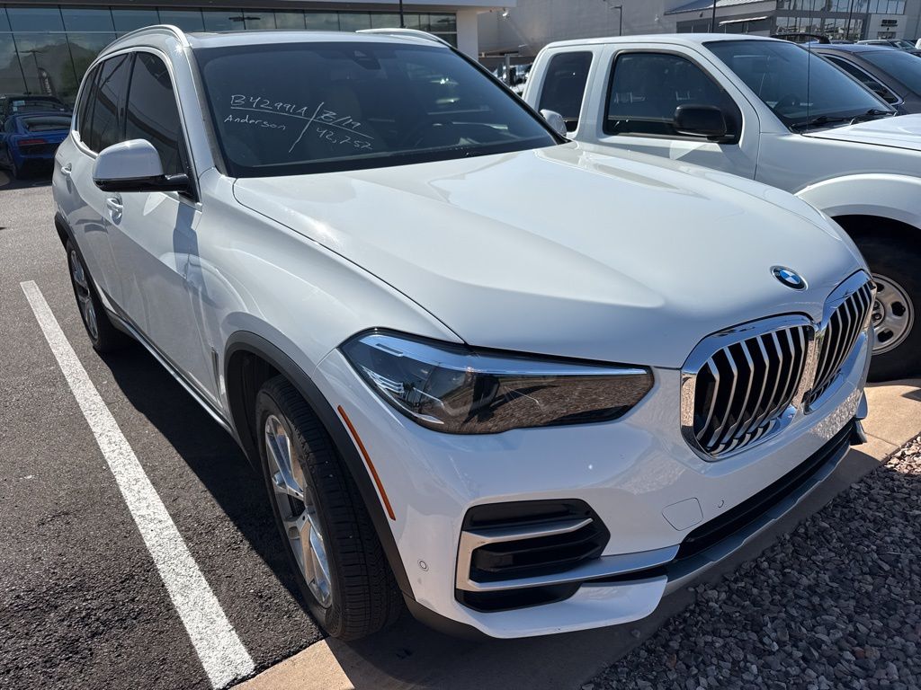 Thumbnail: 2022 BMW X5 - 2