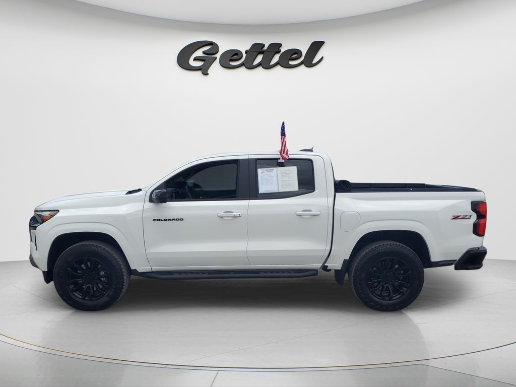 Certified Used 2025 White Chevrolet Z71 image 8