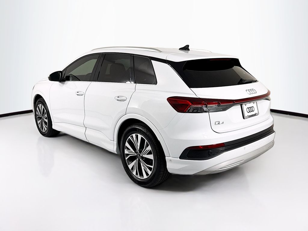 Thumbnail: 2023 Audi Q4 e-tron - 7